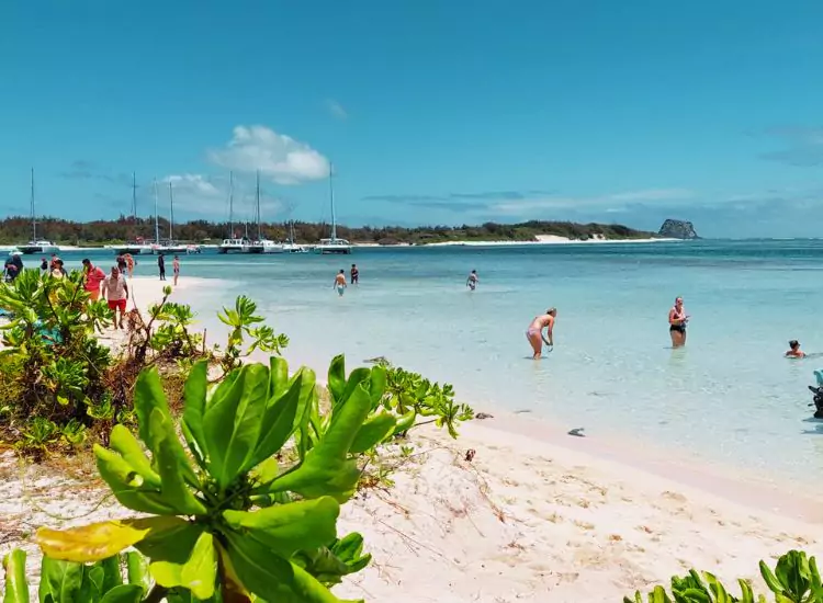 Ilot Gabriel Beach - Places to Visit in Mauritius