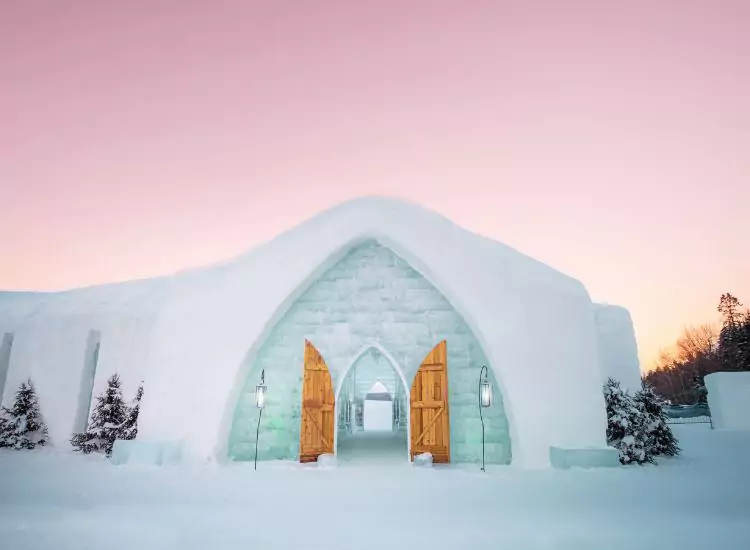 Ice Hotel (Hôtel de Glace) Quebec City