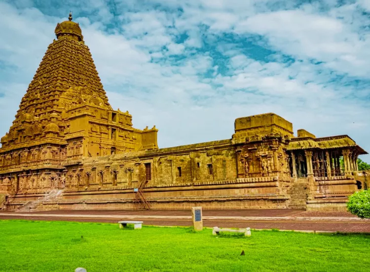 Brihadeeswarar Temple